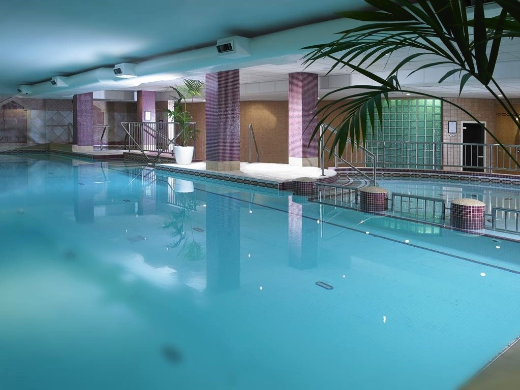 картинка Camden Court Hotel-pool