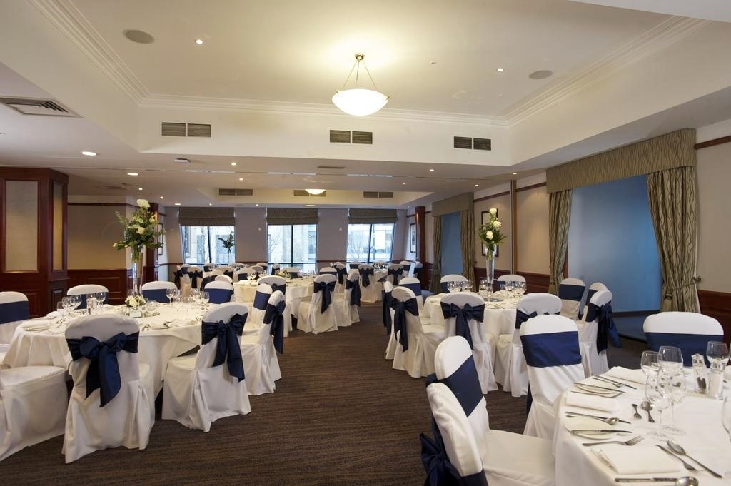картинка Macdonald Holyrood Hotel Edinburgh banqueting hall