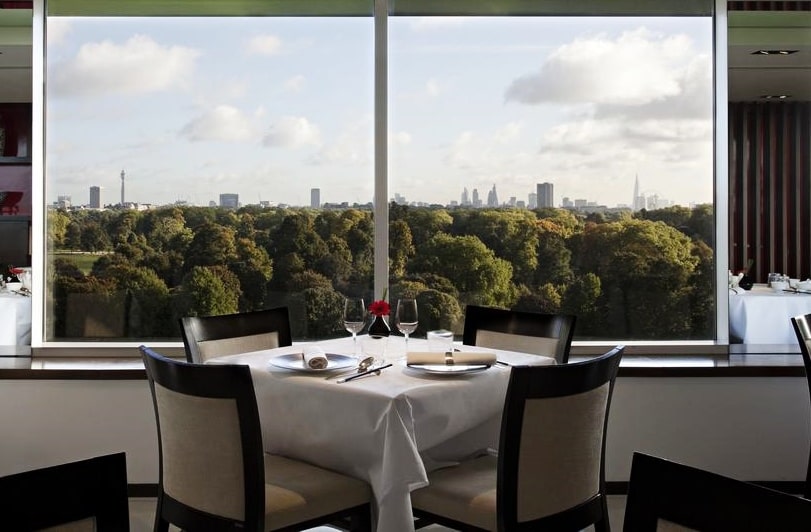 картинка Royal Garden Hotel London restaurant